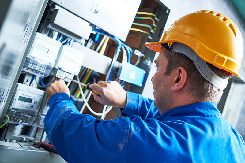 Become An Electrician in Widnes Cheshire