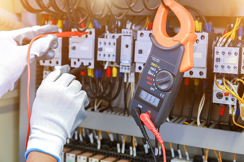 How To Become An Electrician in Widnes Cheshire